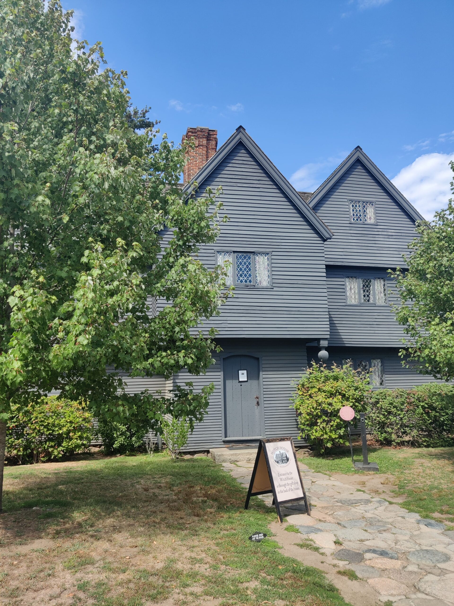 witch house salem
